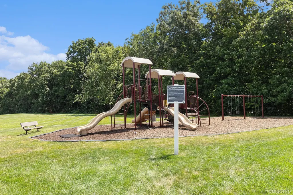 184 Pheasant Court Grand Blanc City MI 48439