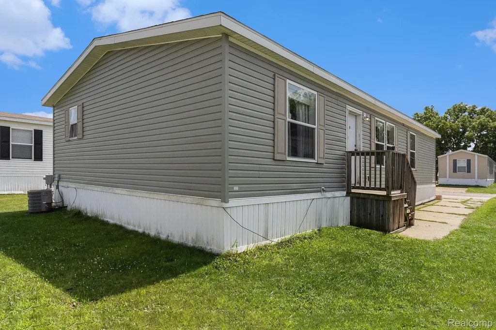 184 Pheasant Court Grand Blanc City MI 48439