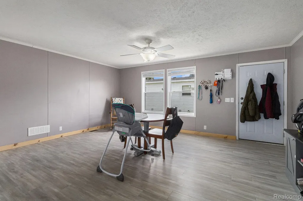 184 Pheasant Court Grand Blanc City MI 48439
