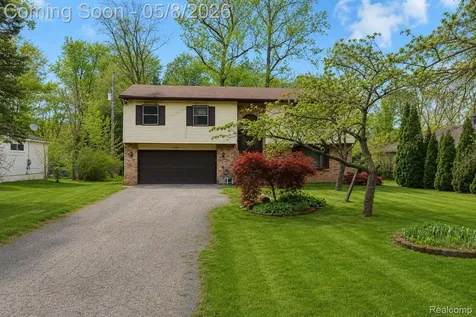 21428 Lundy Drive Farmington Hills City MI 48336