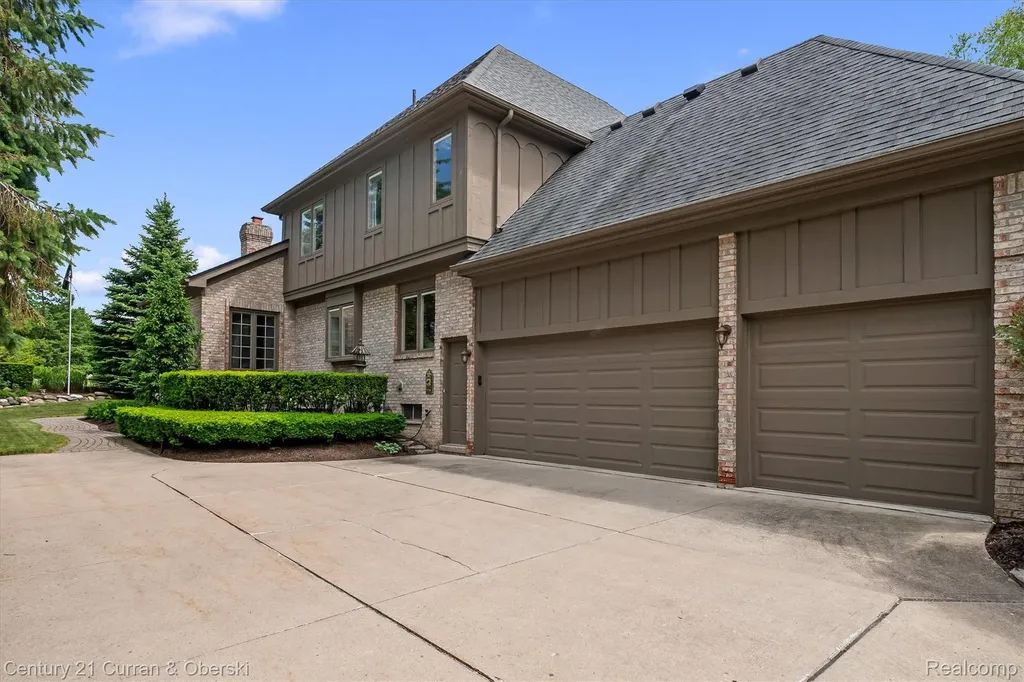 972 Mcdonald Drive Northville City MI 48167