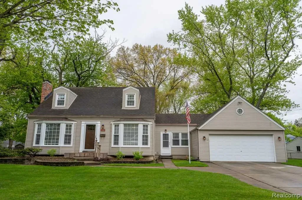 244 Gladwin Avenue Clawson City MI 48017