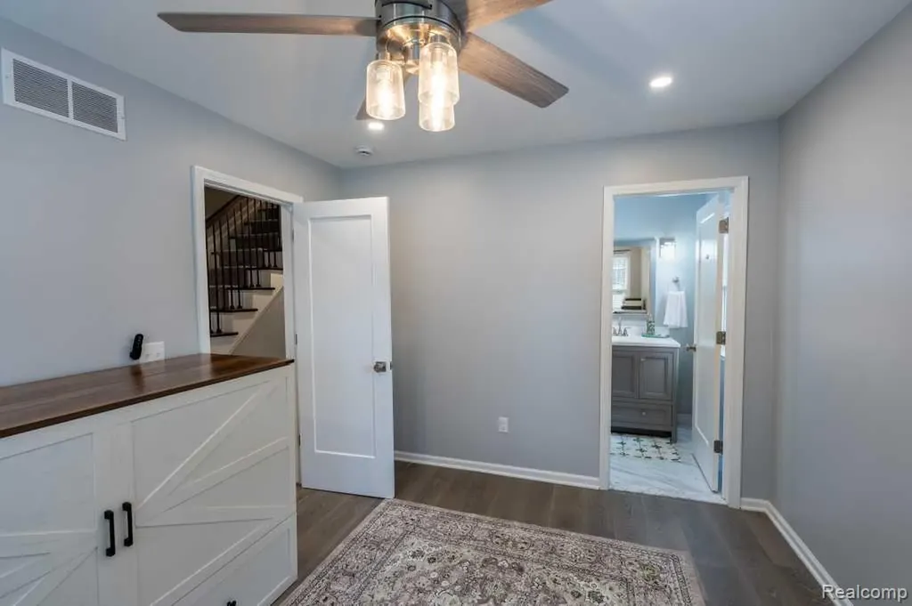 244 Gladwin Avenue Clawson City MI 48017