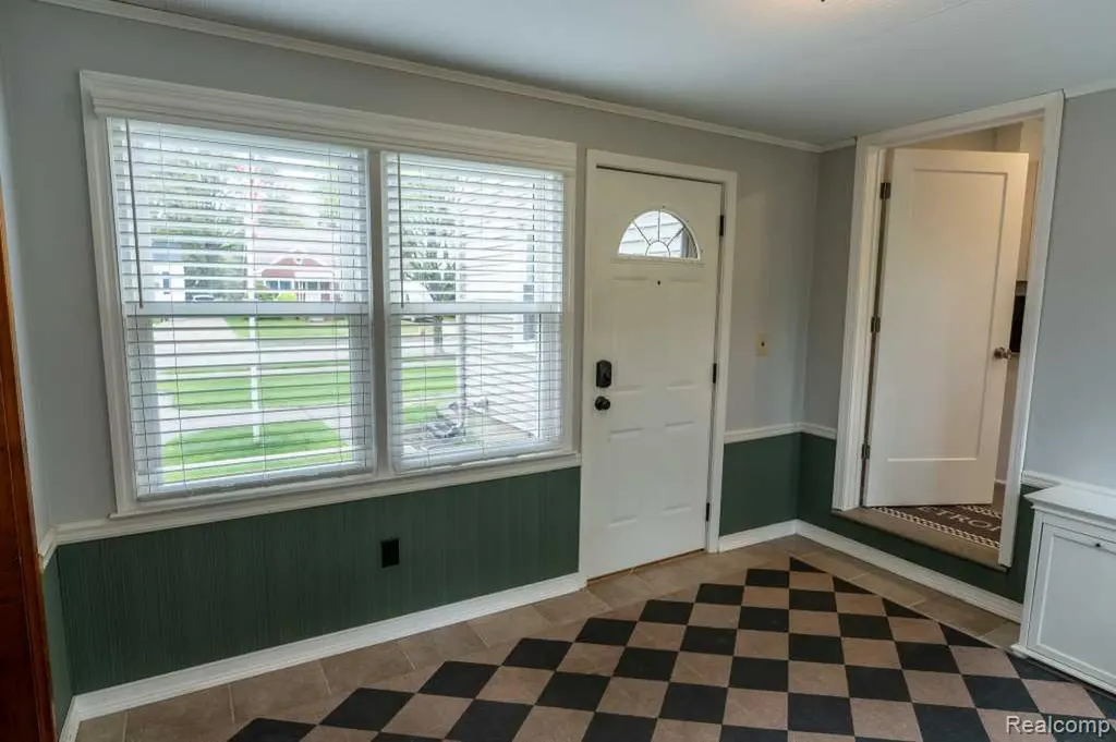 244 Gladwin Avenue Clawson City MI 48017