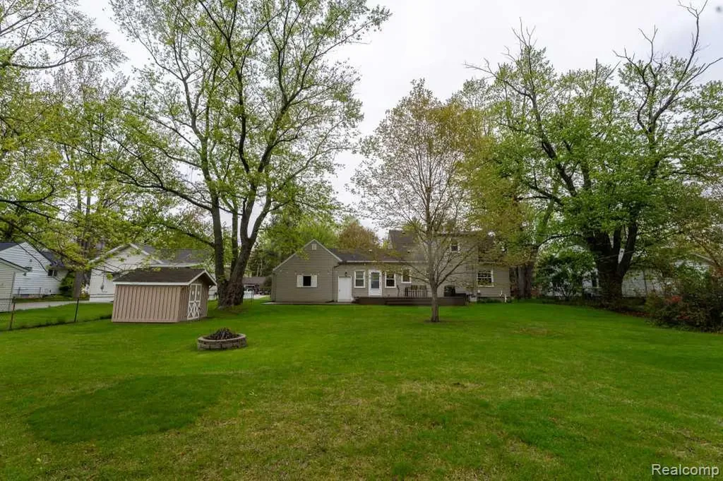 244 Gladwin Avenue Clawson City MI 48017