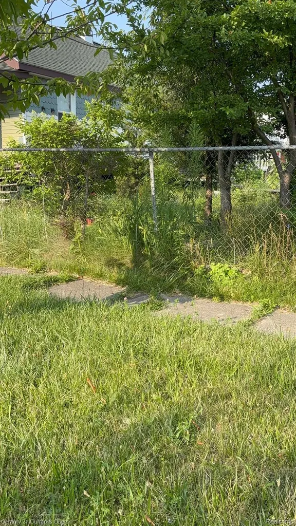 17150 Orleans Street Detroit City MI 48203