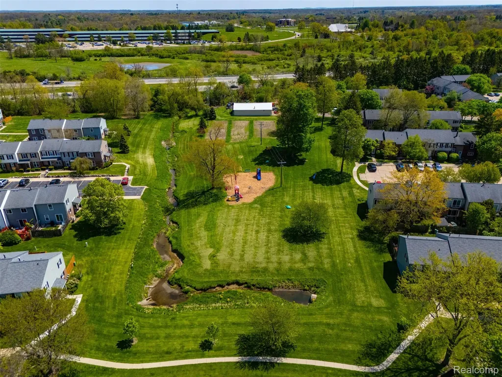 3252 Bolgos Circle Ann Arbor City MI 48105