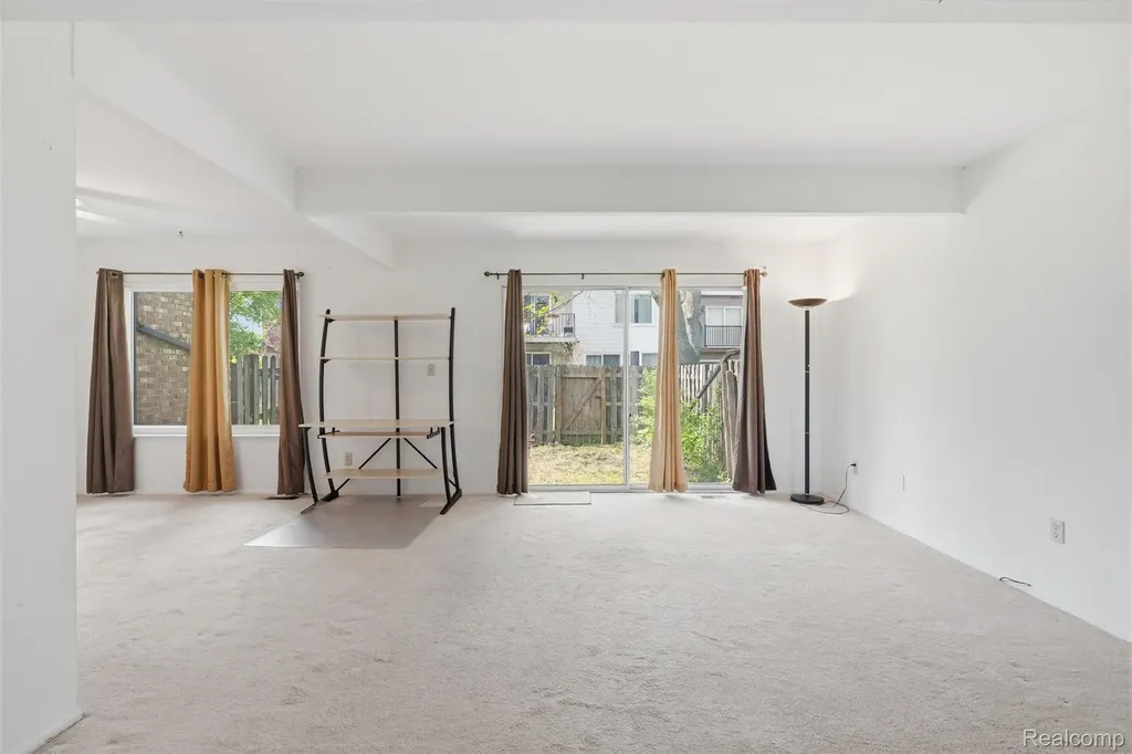 3252 Bolgos Circle Ann Arbor City MI 48105