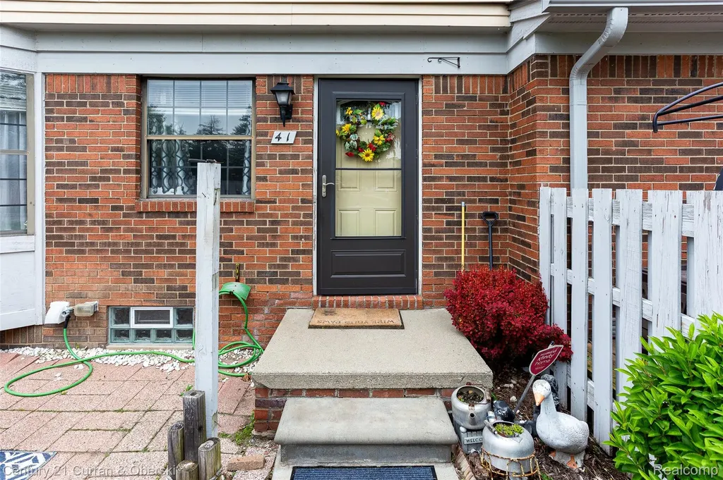 1921 Vine Way Drive Canton Charter Township MI 48188