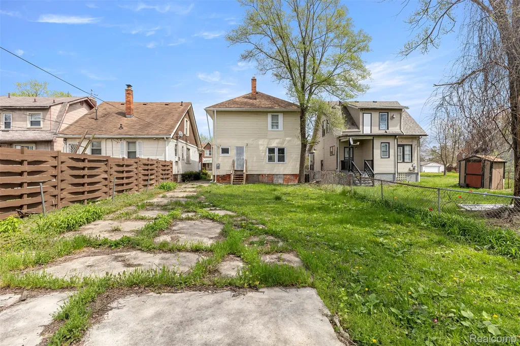 9375 Mendota Street Detroit City MI 48204