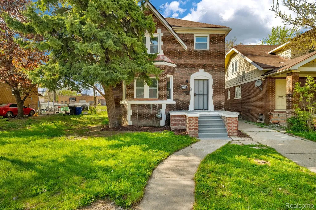 3286 Waverly Street Detroit City MI 48238