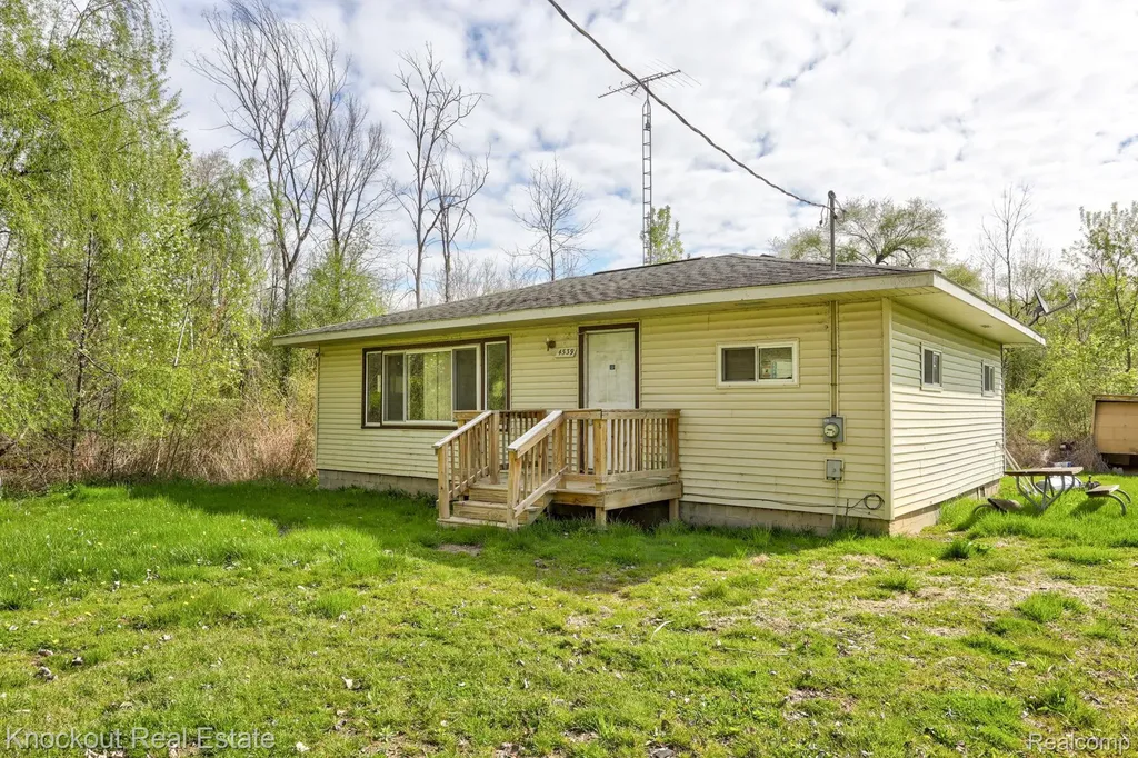 4539 Anderson Boulevard Dayton Township MI 48760