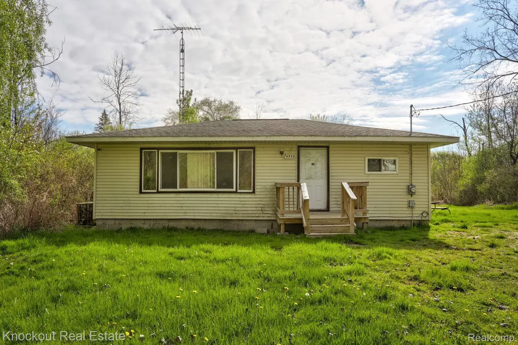 4539 Anderson Boulevard Dayton Township MI 48760