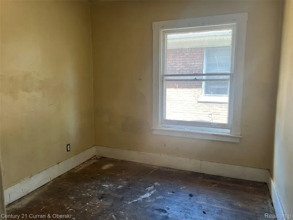47 W Arizona Street Detroit City MI 48203