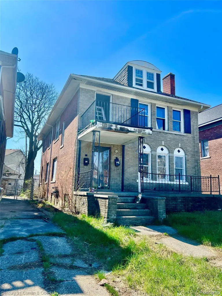 47 W Arizona Street Detroit City MI 48203