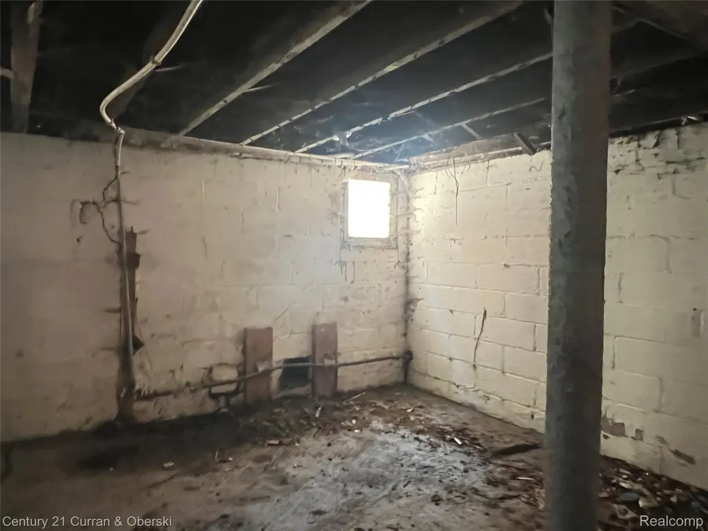47 W Arizona Street Detroit City MI 48203