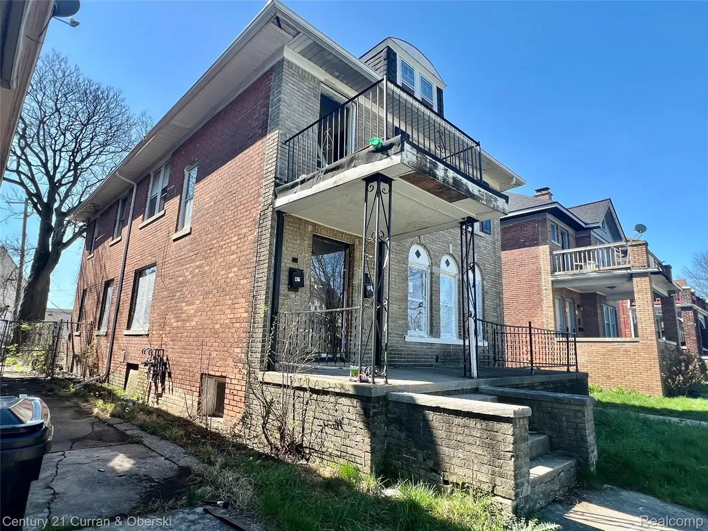 47 W Arizona Street Detroit City MI 48203