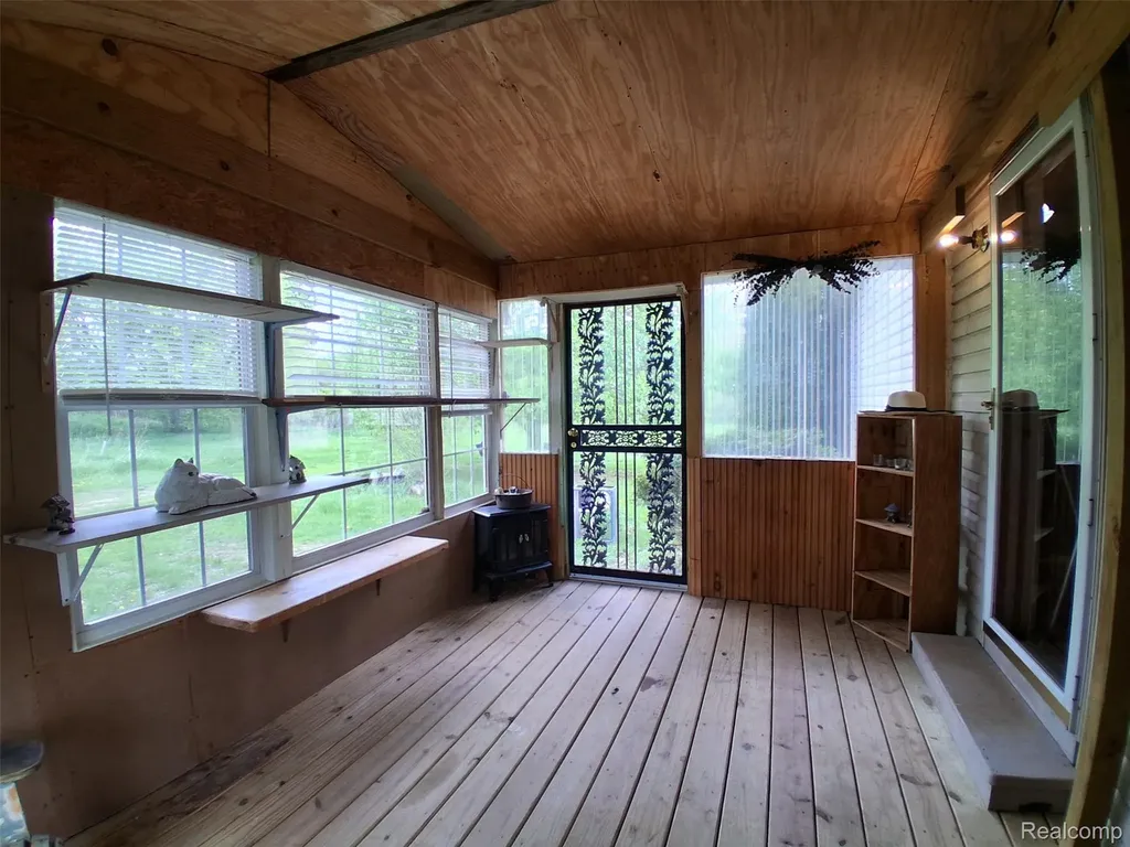 10055 N Genesee Road NW Thetford Township MI 48458