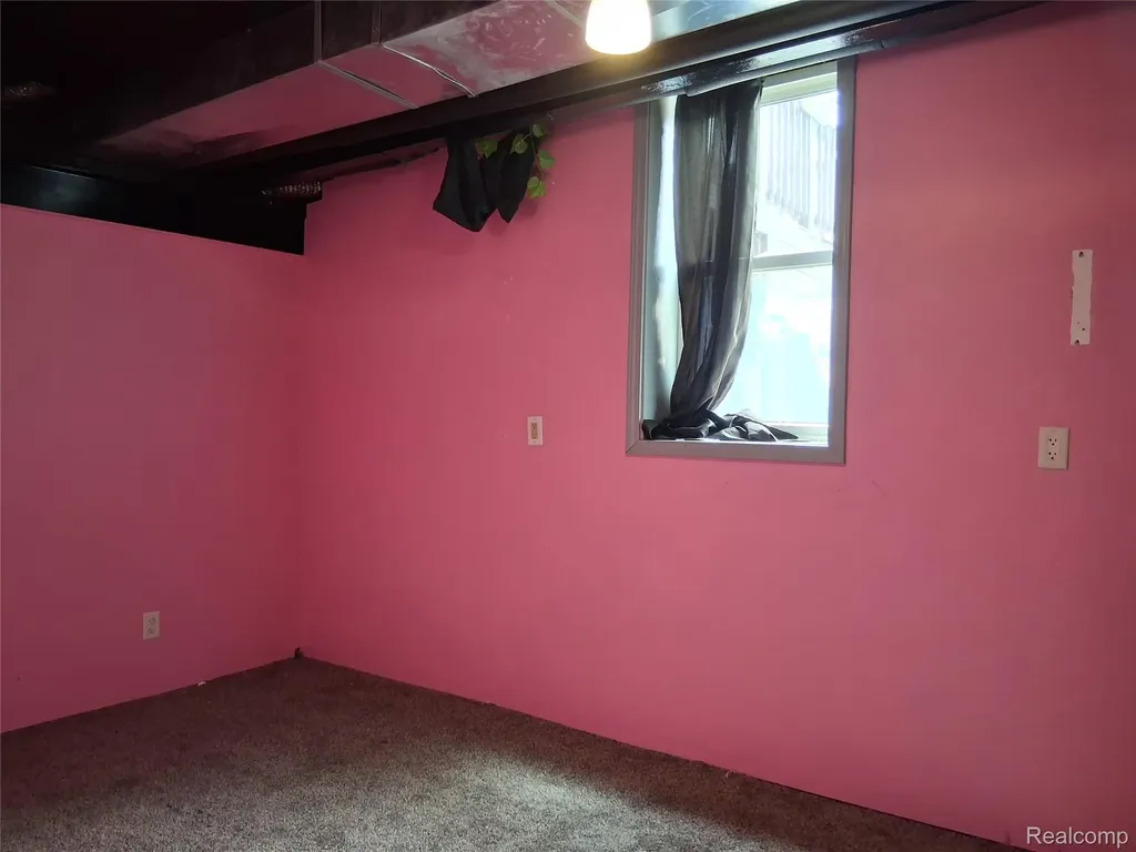 10055 N Genesee Road NW Thetford Township MI 48458