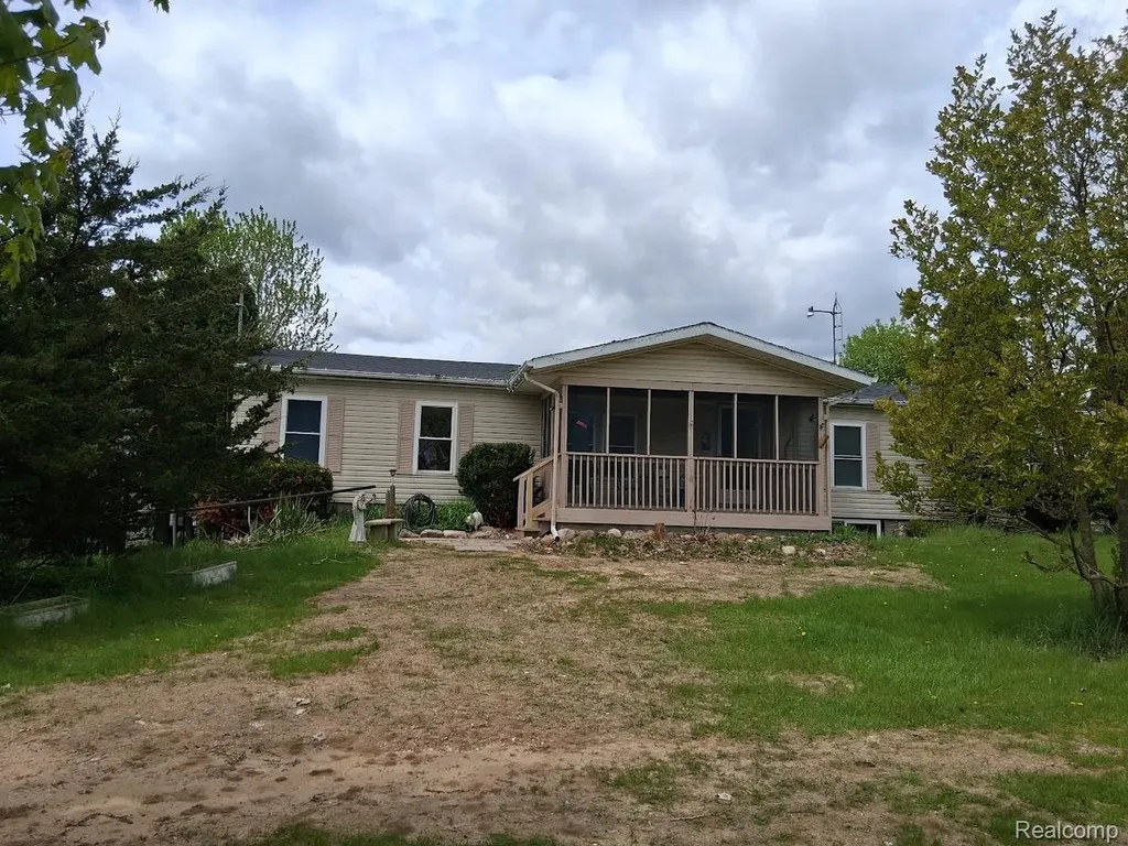 10055 N Genesee Road NW Thetford Township MI 48458