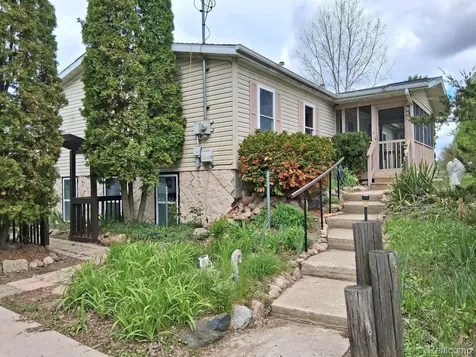10055 N Genesee Road NW Thetford Township MI 48458