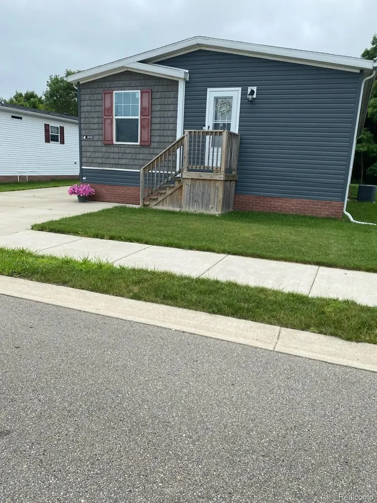 9680 Townsquare Boulevard Fenton City MI 48430