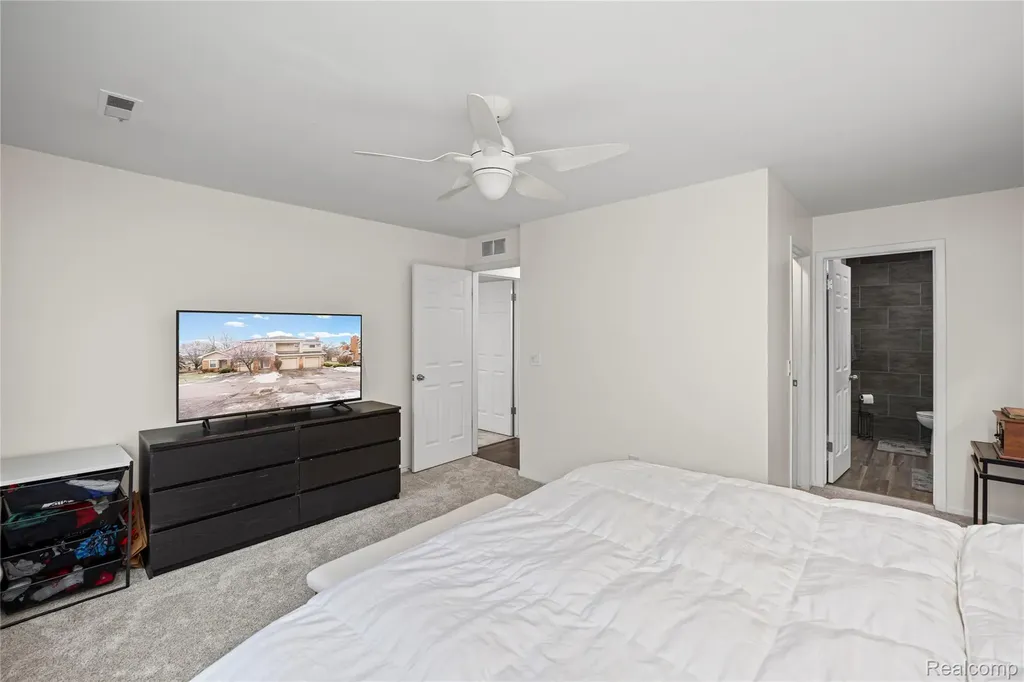 6610 Fieldstone Court West Bloomfield Charter Township MI 48322