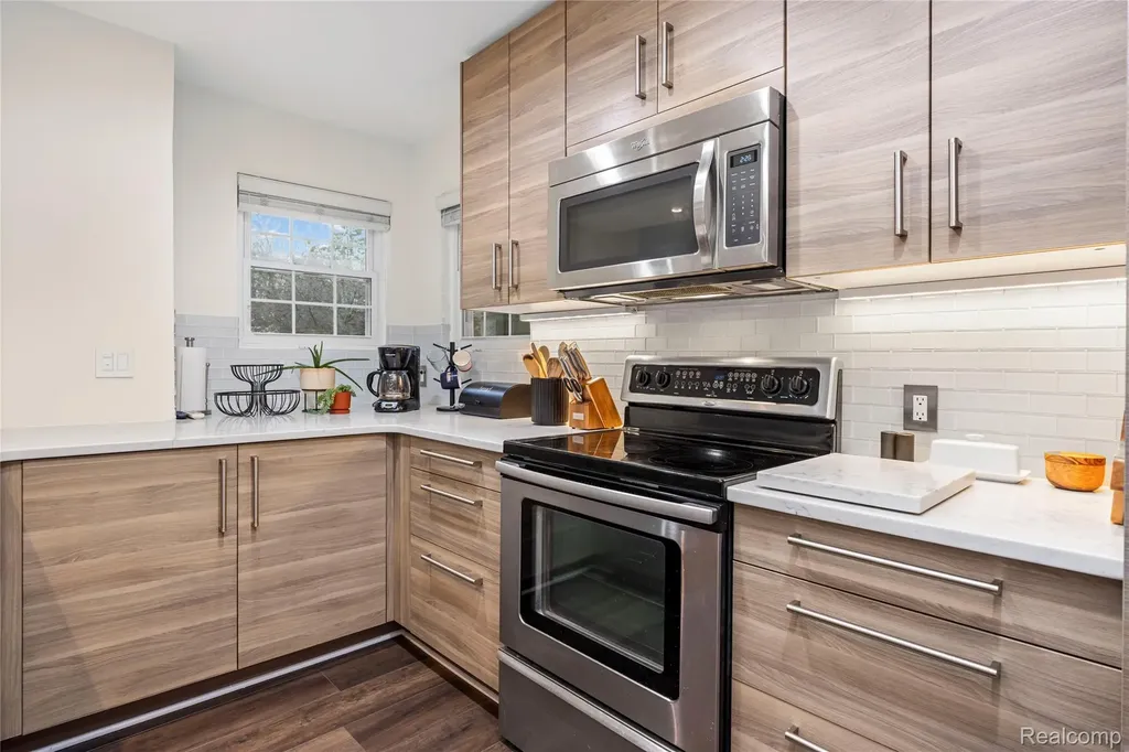 6610 Fieldstone Court West Bloomfield Charter Township MI 48322