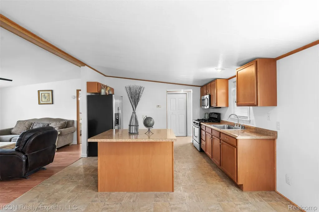 13620 Gilbert Road St. Clair City MI 48002