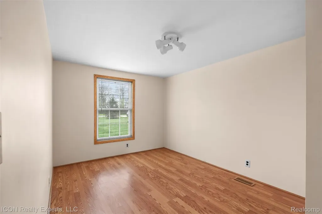 13620 Gilbert Road St. Clair City MI 48002