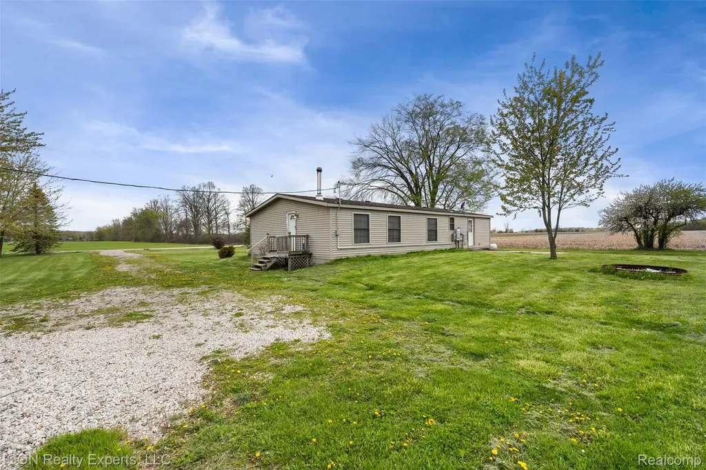 13620 Gilbert Road St. Clair City MI 48002
