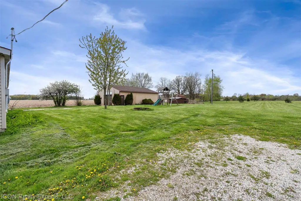 13620 Gilbert Road St. Clair City MI 48002