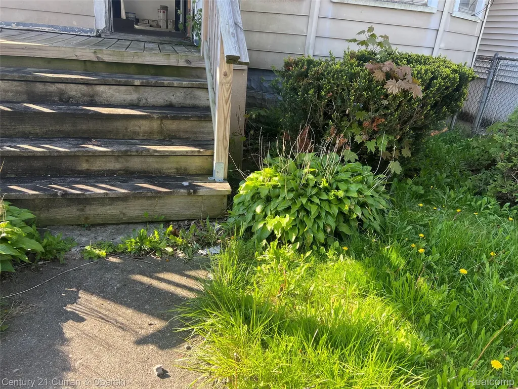 3152 Garfield Street Detroit City MI 48207