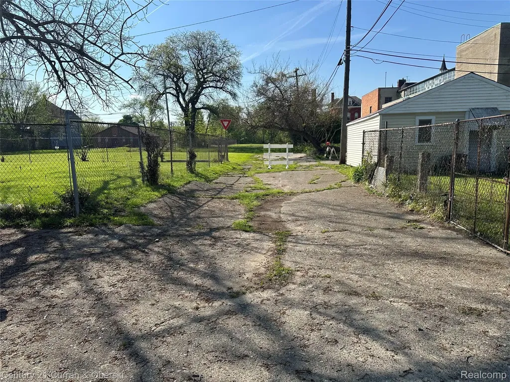 3152 Garfield Street Detroit City MI 48207