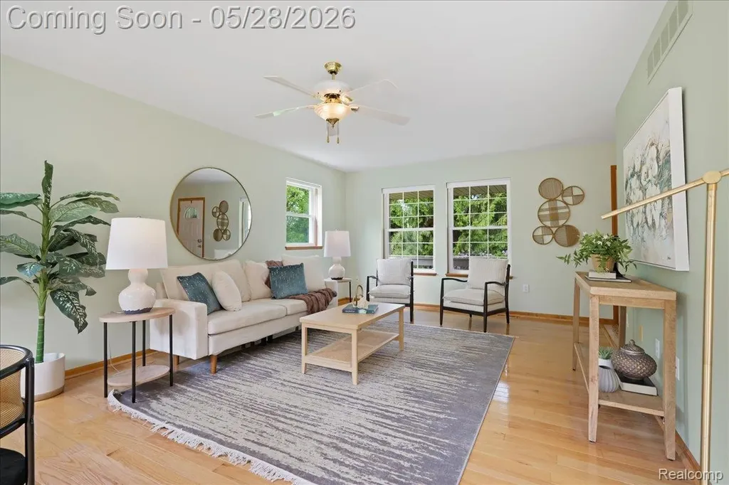5535 Lakeview Boulevard Hadley Township MI 48438