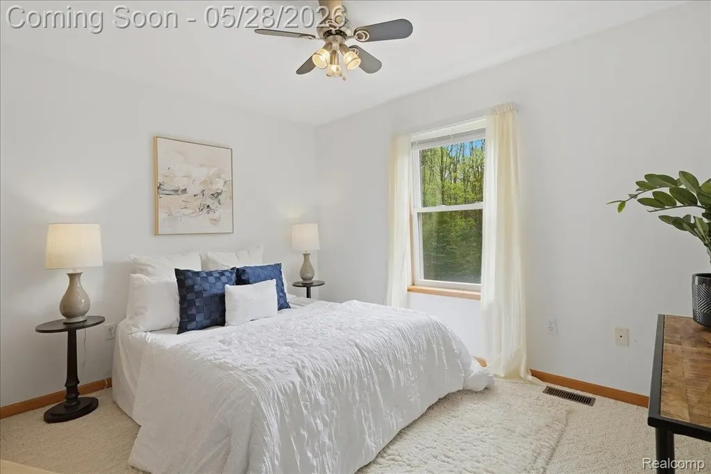 5535 Lakeview Boulevard Hadley Township MI 48438