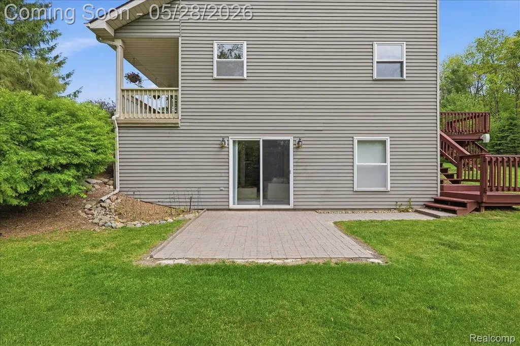 5535 Lakeview Boulevard Hadley Township MI 48438