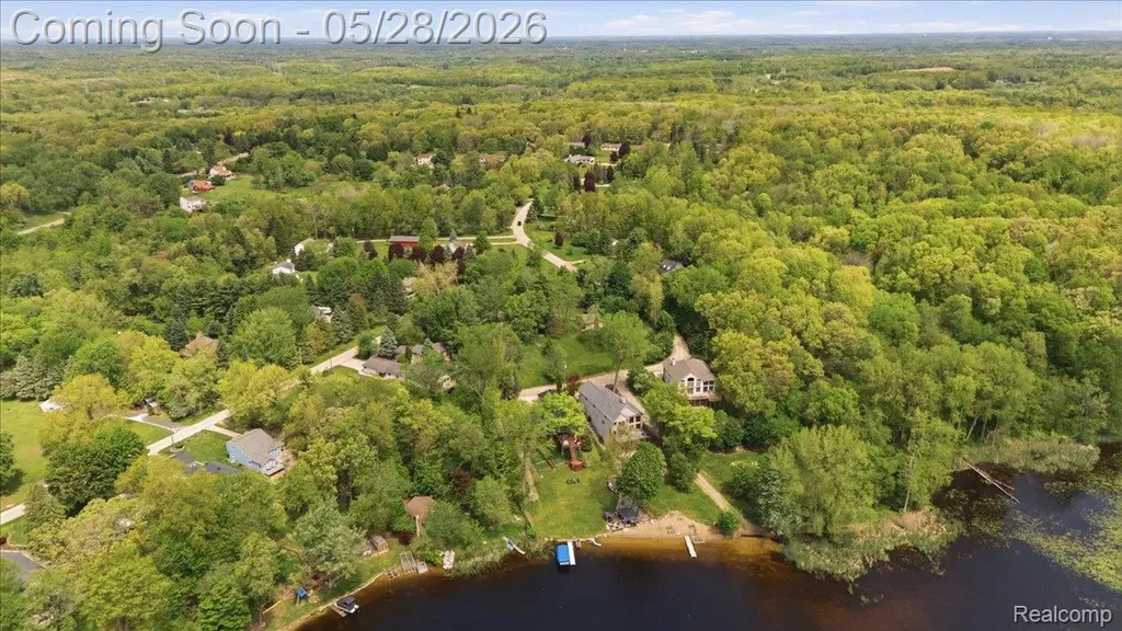 5535 Lakeview Boulevard Hadley Township MI 48438
