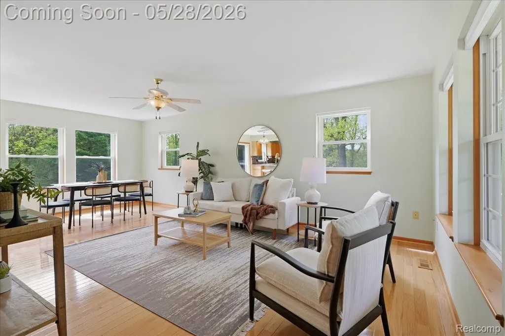 5535 Lakeview Boulevard Hadley Township MI 48438