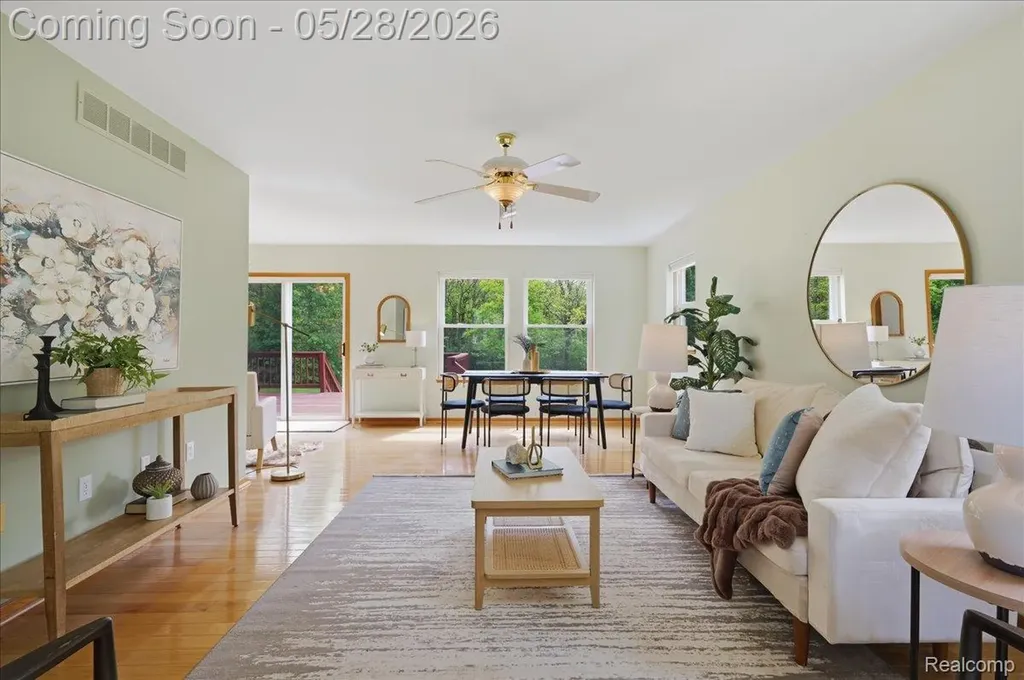 5535 Lakeview Boulevard Hadley Township MI 48438