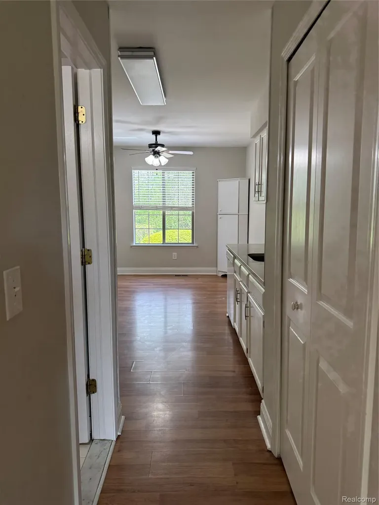 7059 Colonial Oaks Drive Waterford Charter Township MI 48327