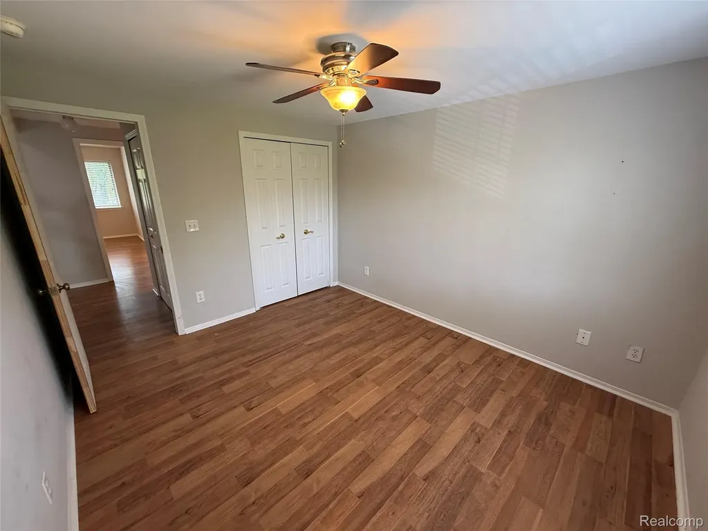 7059 Colonial Oaks Drive Waterford Charter Township MI 48327