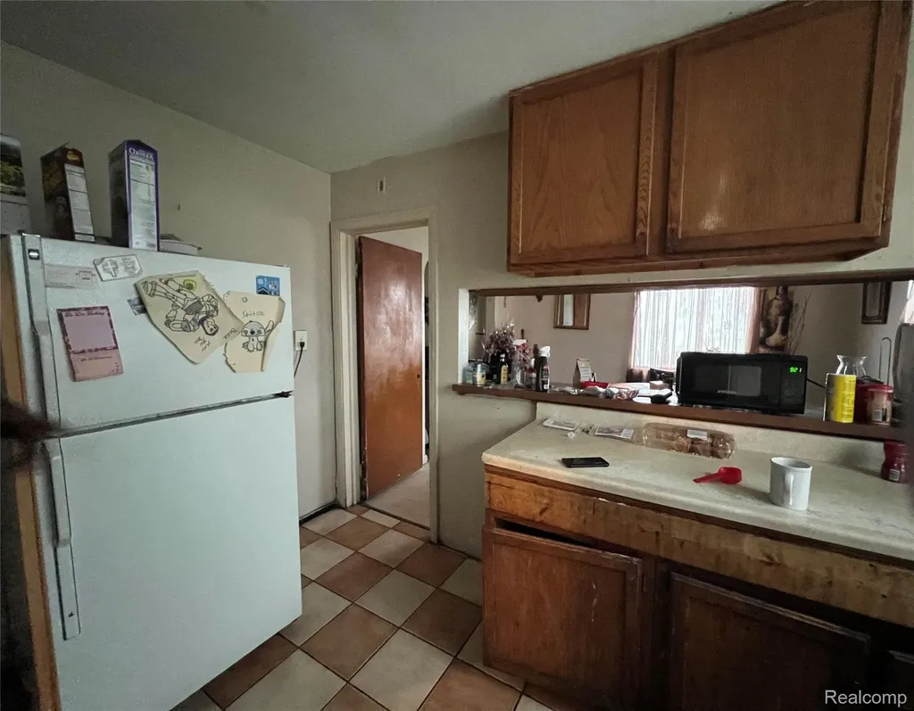 19377 Hull Street Detroit City MI 48203