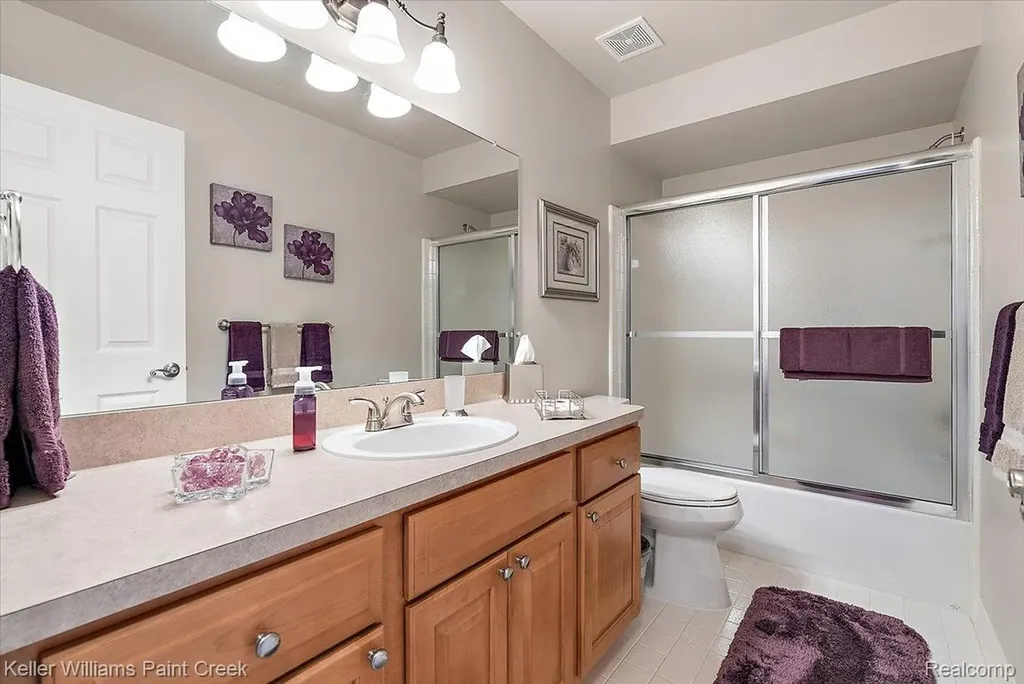 50386 Knightsbridge Drive Macomb Township MI 48044