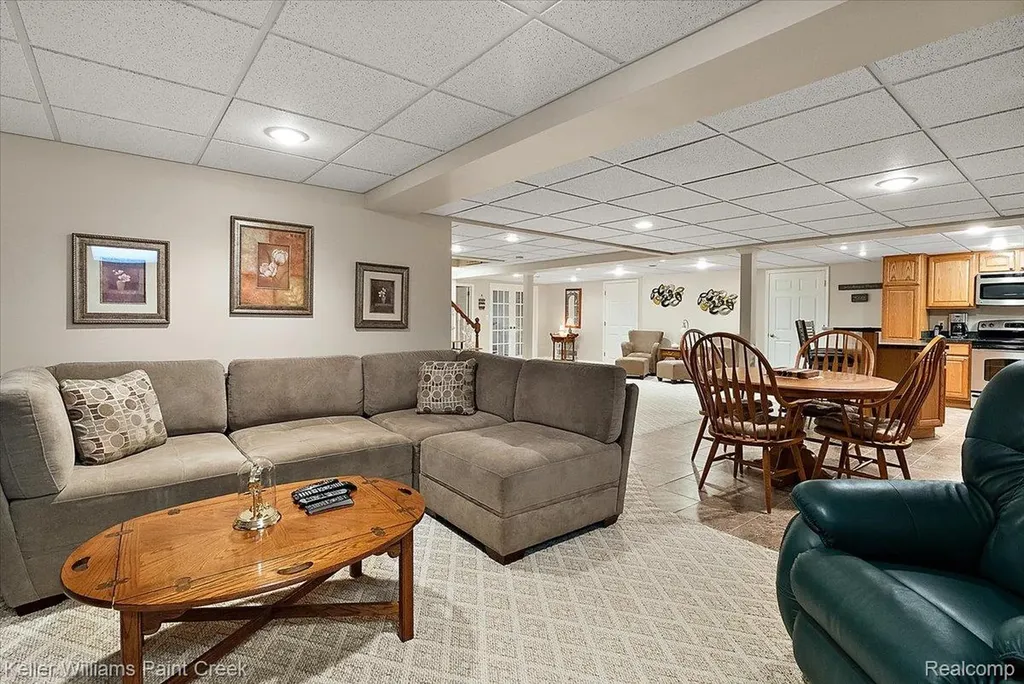 50386 Knightsbridge Drive Macomb Township MI 48044
