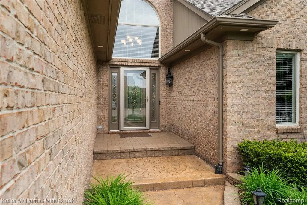 50386 Knightsbridge Drive Macomb Township MI 48044