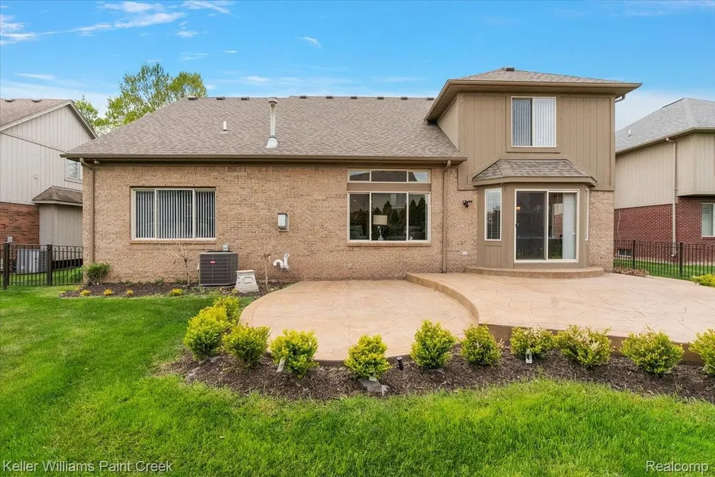 50386 Knightsbridge Drive Macomb Township MI 48044
