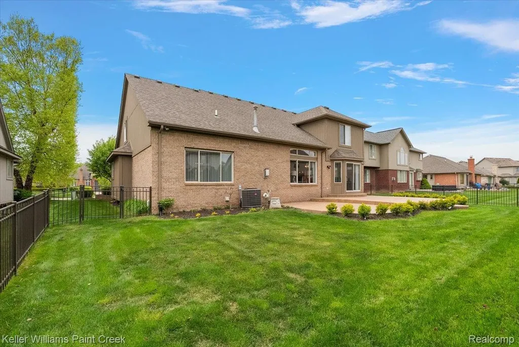 50386 Knightsbridge Drive Macomb Township MI 48044