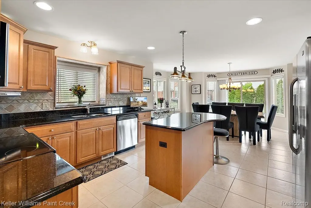 50386 Knightsbridge Drive Macomb Township MI 48044