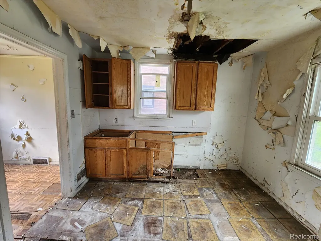 10570 Somerset Avenue Detroit City MI 48224